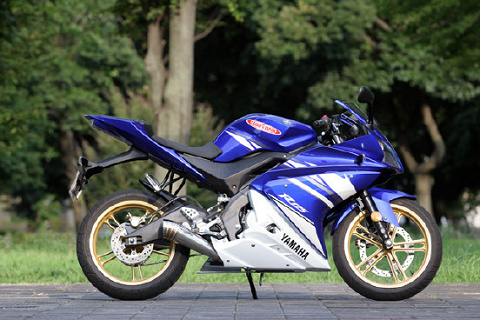 YZF-R125  希少プレスト正規輸入　SP忠男マフラー装着